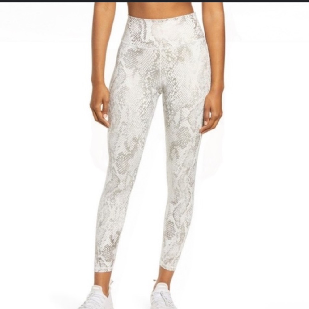 IVL Collective Stylish Snakeskin Print Cropped Leggings Size Small